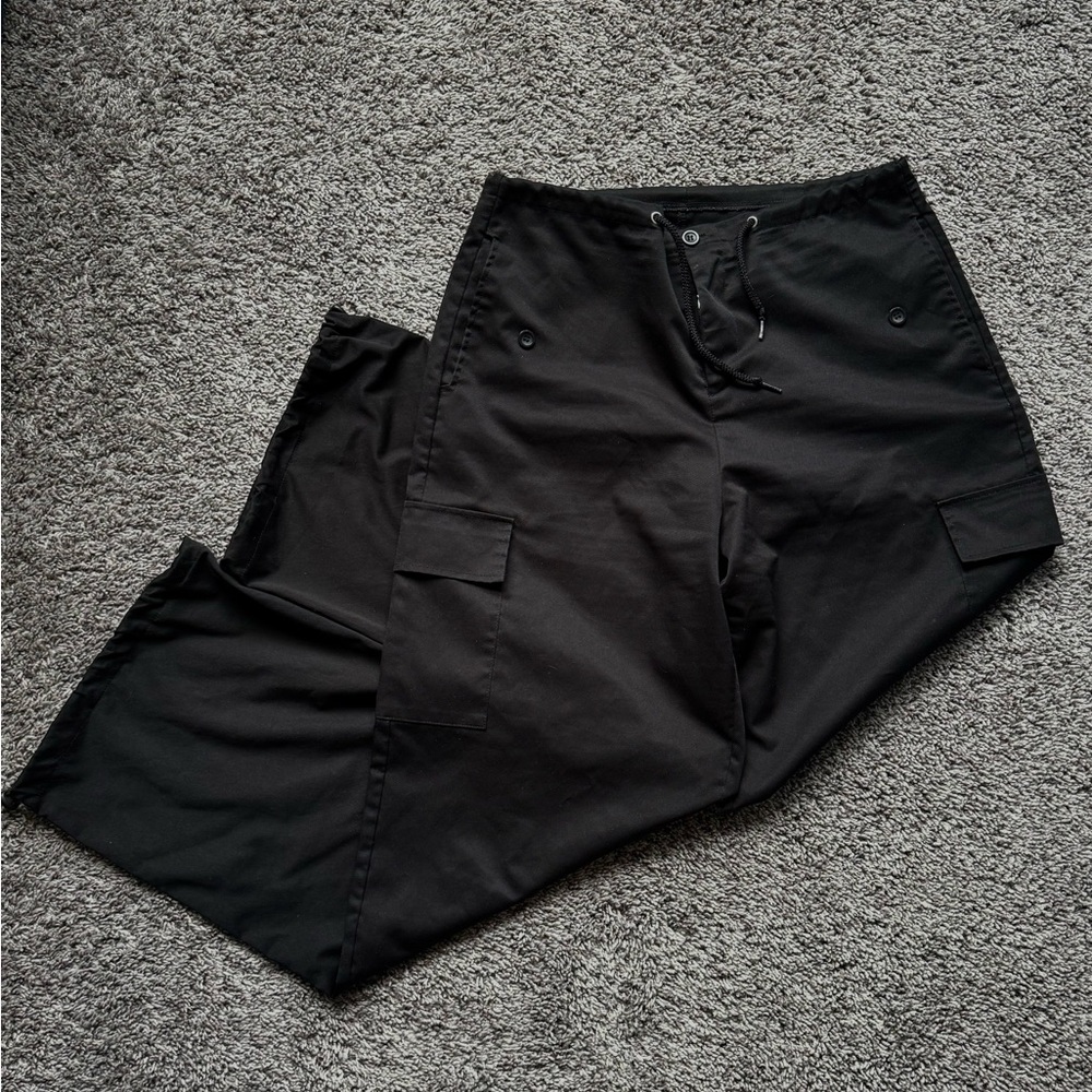 black cargo pants